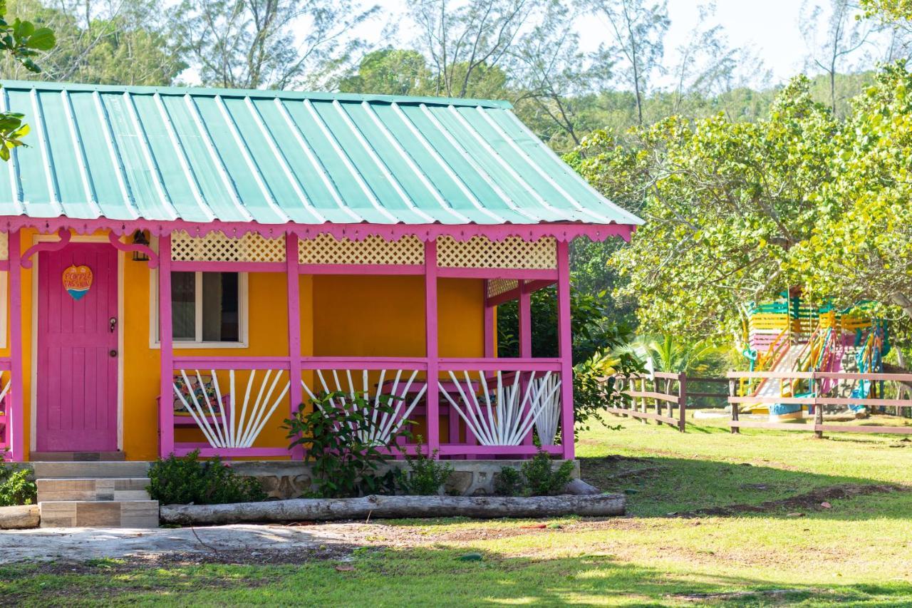 Strawberry Fields Together Robins Bay Exteriör bild