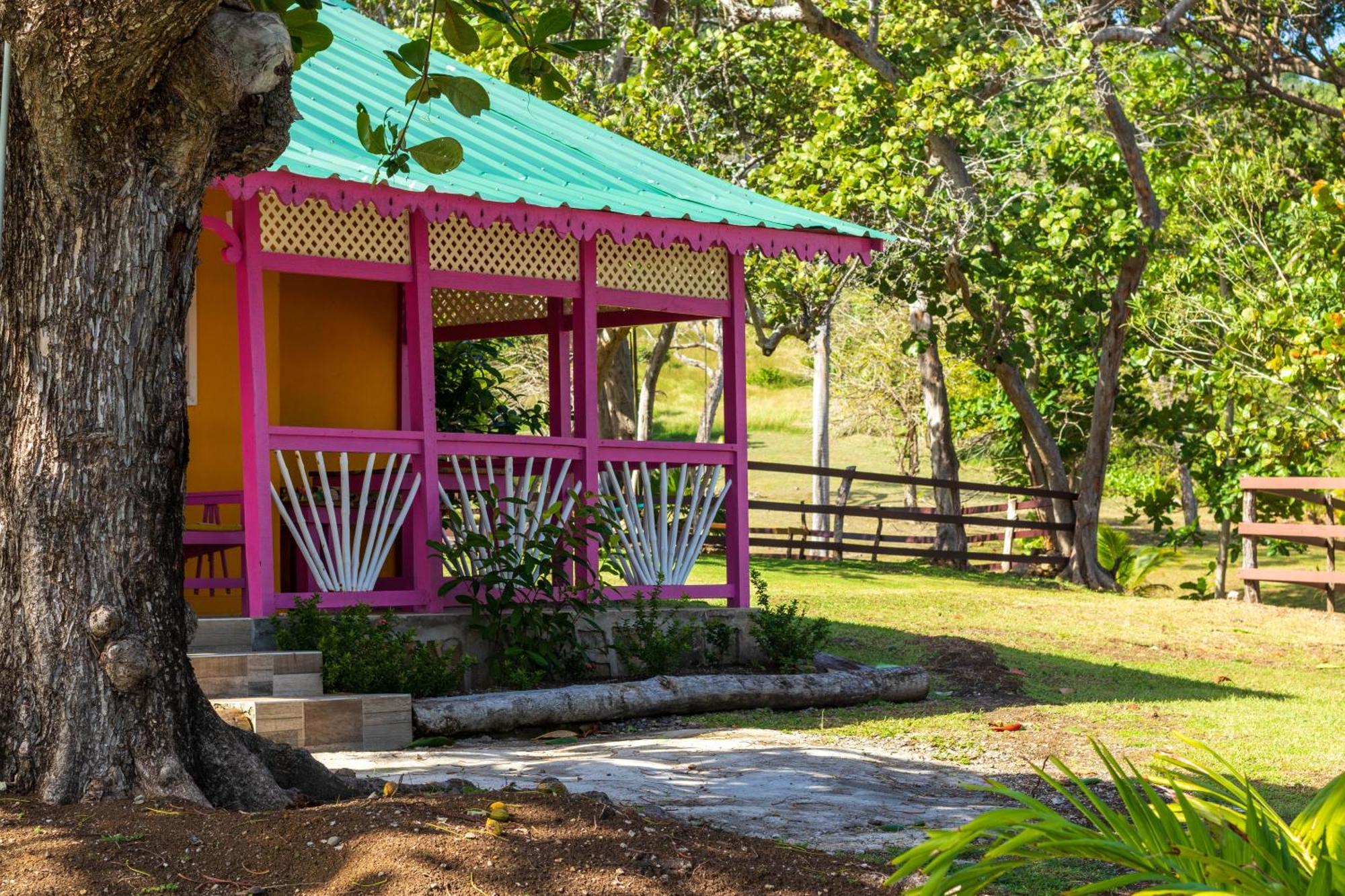Strawberry Fields Together Robins Bay Exteriör bild